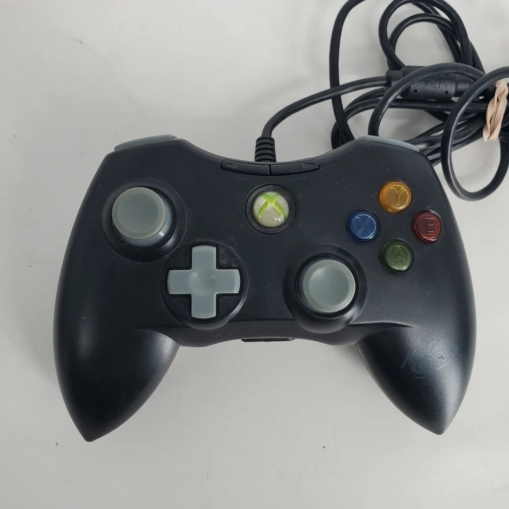 Gamestop Mad Catz Xbox 360 Wired Controller Game Pad 4716 Black No Dongle